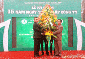 Công ty cao su Phú Riềng kỷ niệm 35 năm thành lập