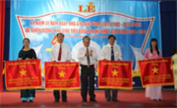 Tuyên dương 98 “nhà giáo tiêu biểu” lần thứ nhất giai đoạn 2008–2013