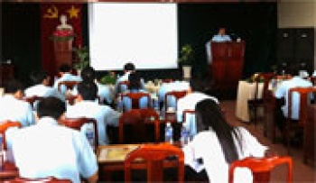 Ngành hải quan thu ngân sách 6 tháng đạt 70,2 tỷ đồng