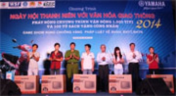 Phát động chương trình 1.000 tivi và 100 tủ sách hỗ trợ công nhân