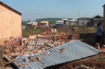 Bù Đăng: 37 căn nhà bị hư hỏng do thiên tai gây ra