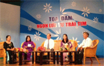 Hội LHPN tỉnh tổ chức tọa đàm “Ngọn lửa từ trái tim”