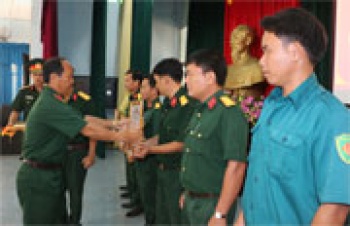 Tổng kết công tác tuyển chọn, gọi công dân nhập ngũ năm 2015