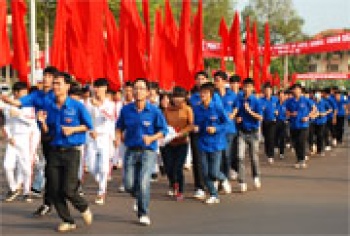 Hơn 62.675 người tham gia Ngày chạy Olympic