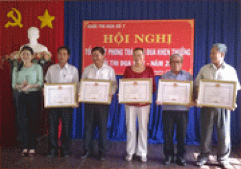 Khối thi đua số 7 tổng kết công tác thi đua khen thưởng 2014