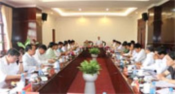 Vận động, giúp đỡ đồng bào sản xuất hàng hóa đáp ứng nhu cầu thị trường tiêu thụ