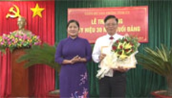 Tỉnh ủy trao quyết định nghỉ hưu và bổ nhiệm một số cán bộ
