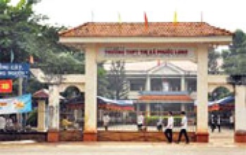 Công nhận 2 trường đạt chuẩn quốc gia