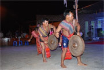 Khai mạc triển lãm “Di sản văn hóa Bình Phước”