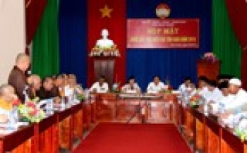 Họp mặt chức sắc tiêu biểu các tôn giáo trên địa bàn tỉnh năm 2016