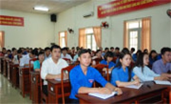 Bồi dưỡng nhận thức về Đảng cho 180 quần chúng ưu tú