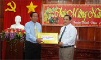 Lãnh đạo 5 tỉnh Campuchia thăm và chúc tết tỉnh Bình Phước