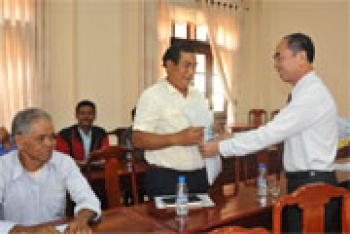 Họp mặt già làng, trưởng bản, người có uy tín nhân dịp đầu xuân