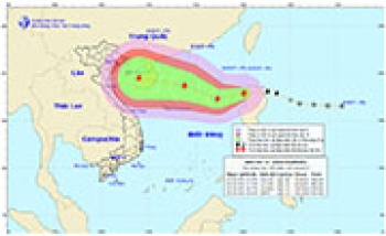 Bão số 11 trên biển Đông