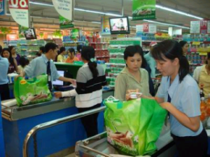 Co.op  Martスーパーは「アースアワー」という運動を呼応する 。