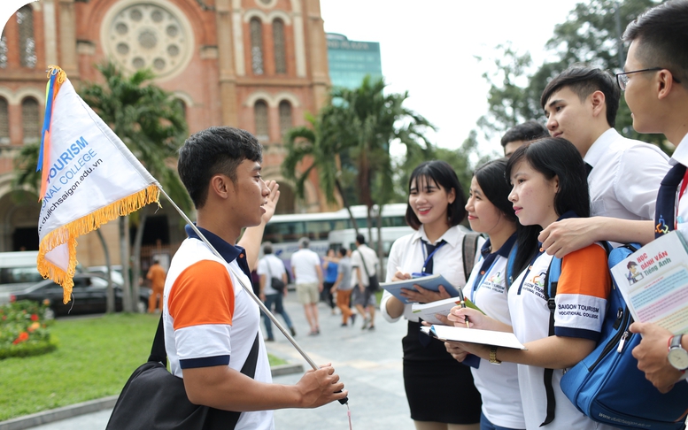 huong dan vien 1719820549741453334792