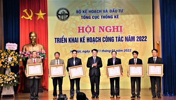 hoi nghi trien khai ke hoach cong tac nam 2022 cua nganh thong ke 4