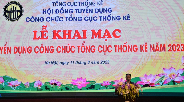 tuyen dung 1