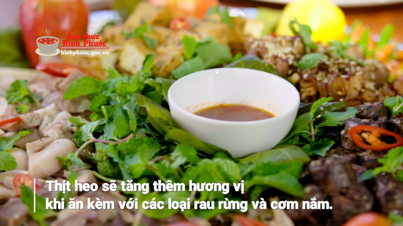 Dac san heo tha rong8