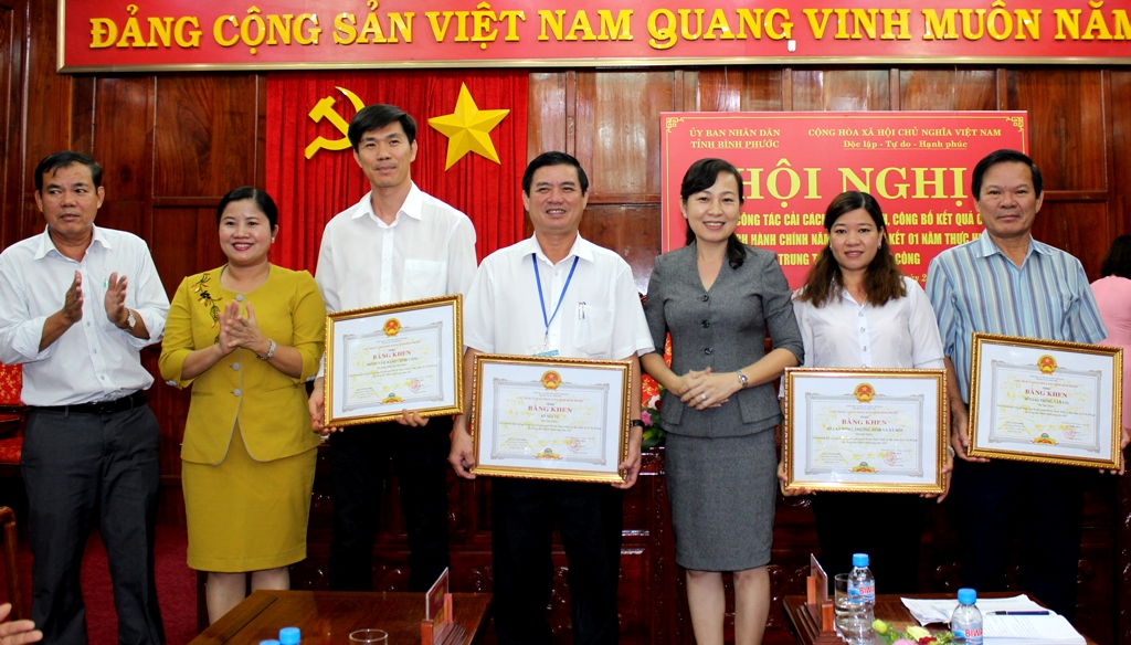 Hoi nghi CCHC