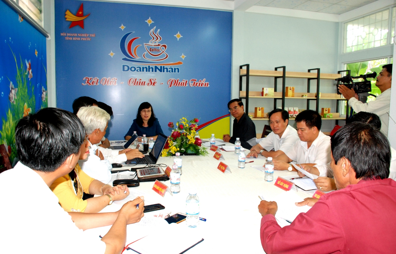 Tiep xuc doanh nghiep 8 2018