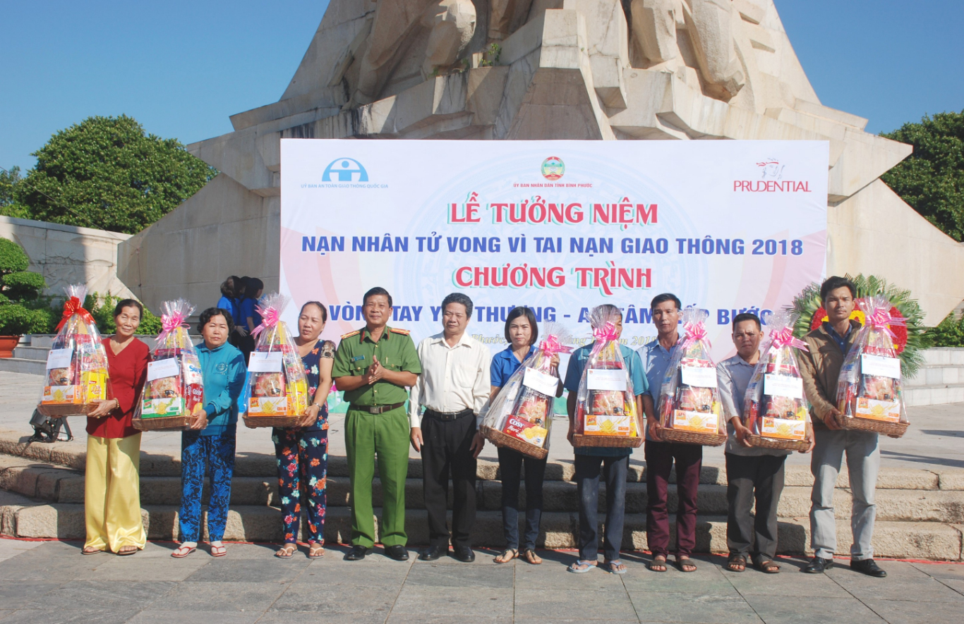 Le tuong niem nan nhan TNGT 2018