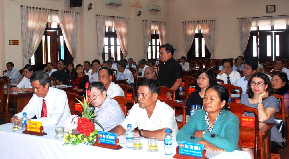 MTTQVN hoi nghi gop y xay dung dang