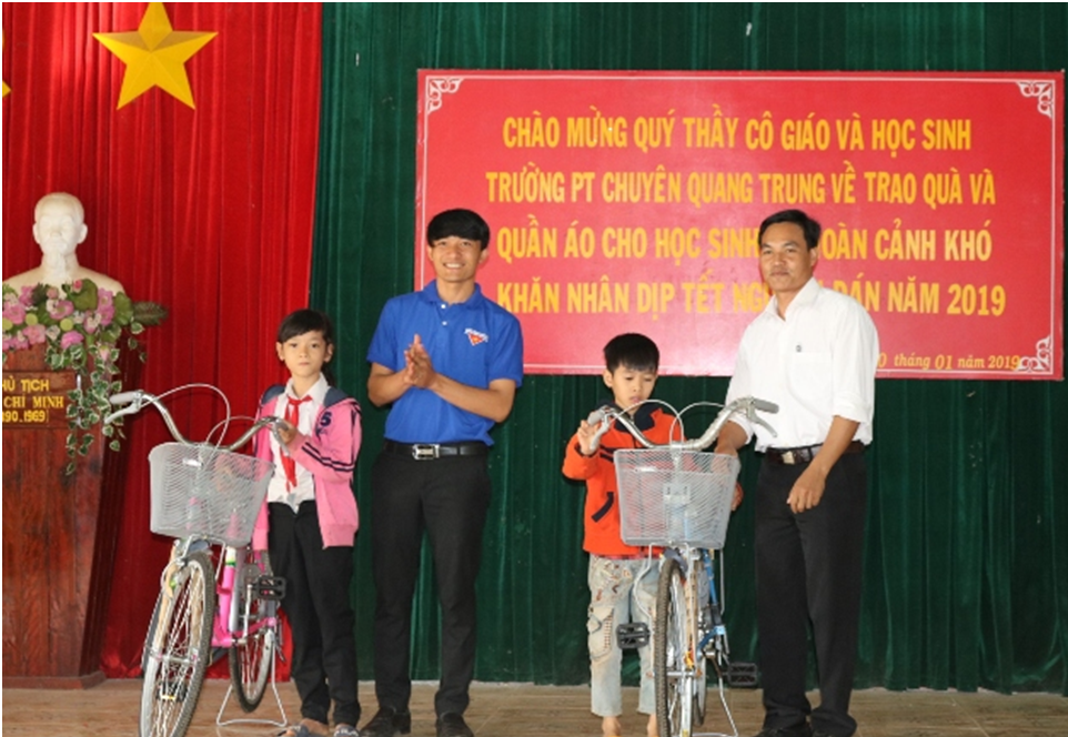 trao tang xe dap