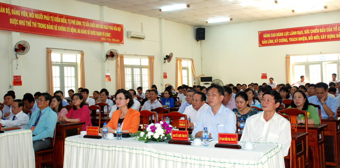 hoi thi bi thu chi bo gioi