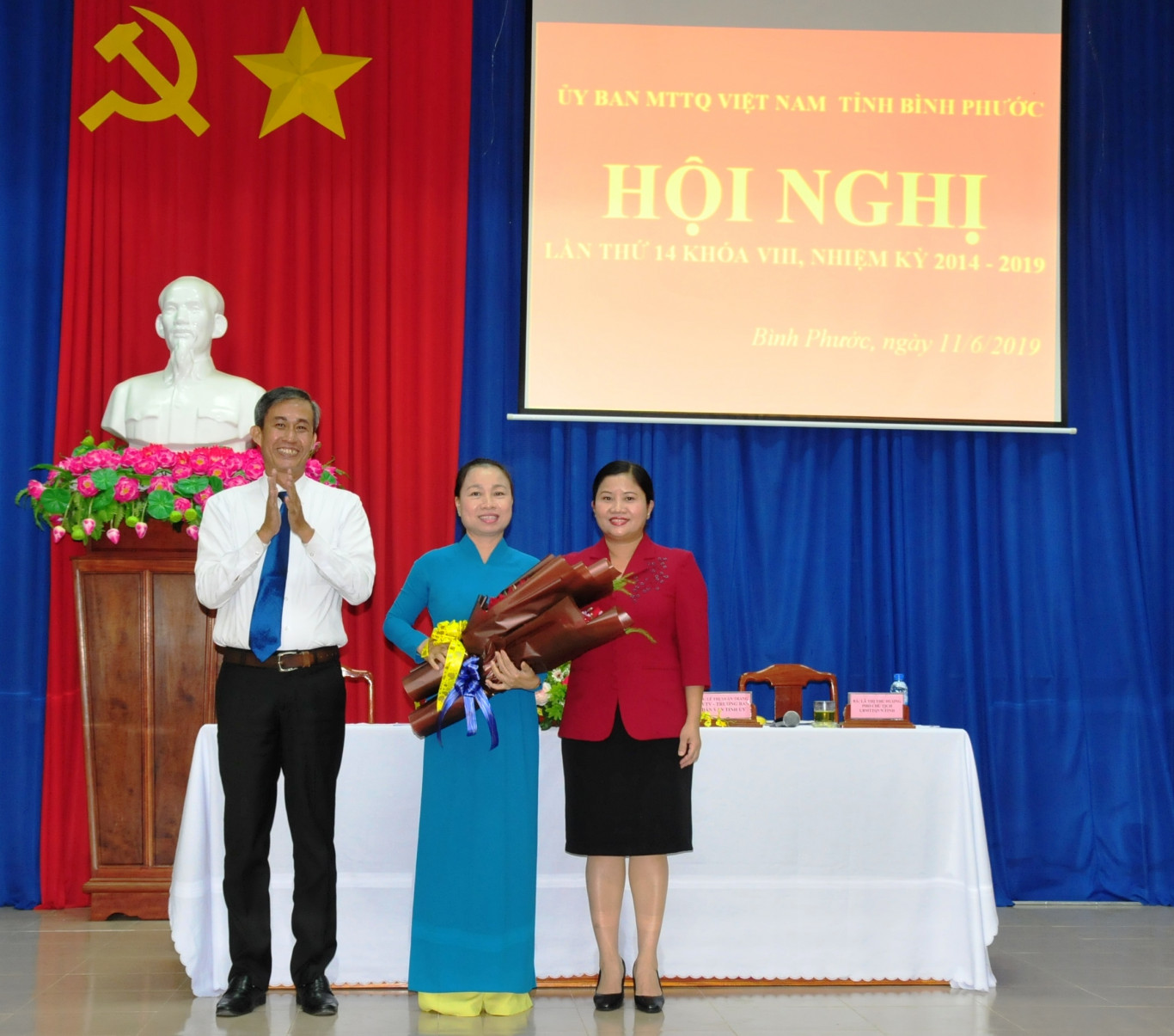 dc le thi xuan trang duoc cu giu chuc chu tich uy ban mttq viet nam tinh