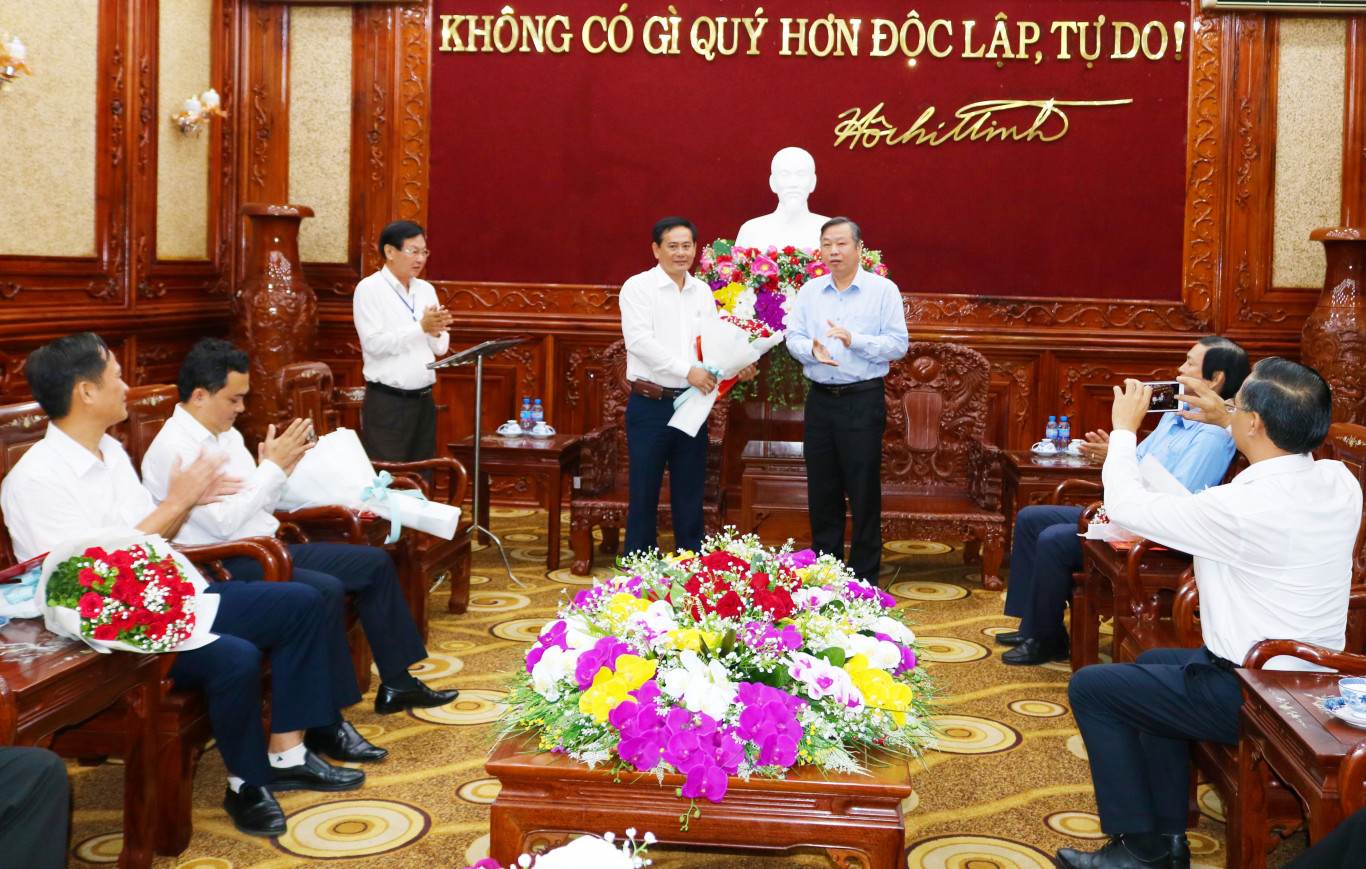 trao quyet dinh dc hoang