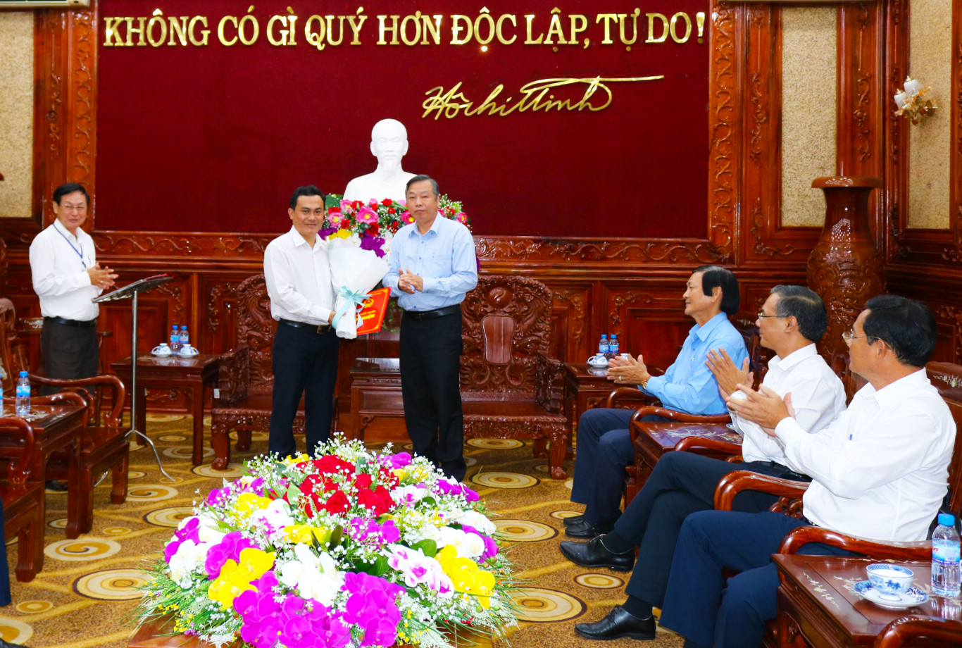 trao quyet dinh dc son