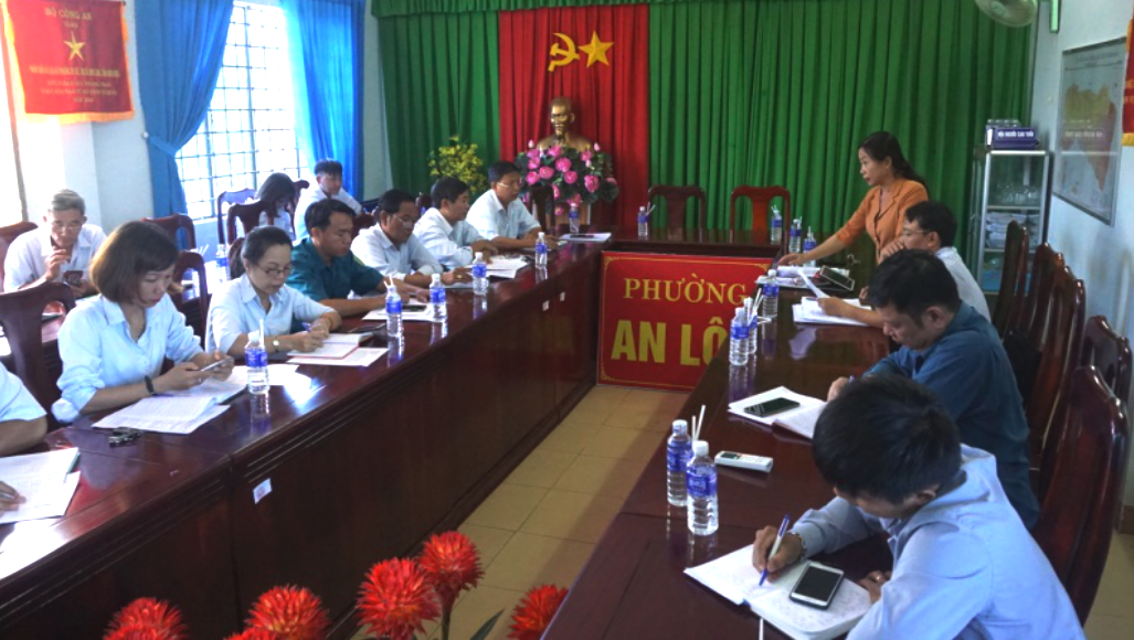 binh long kiem tra cong tac can bo