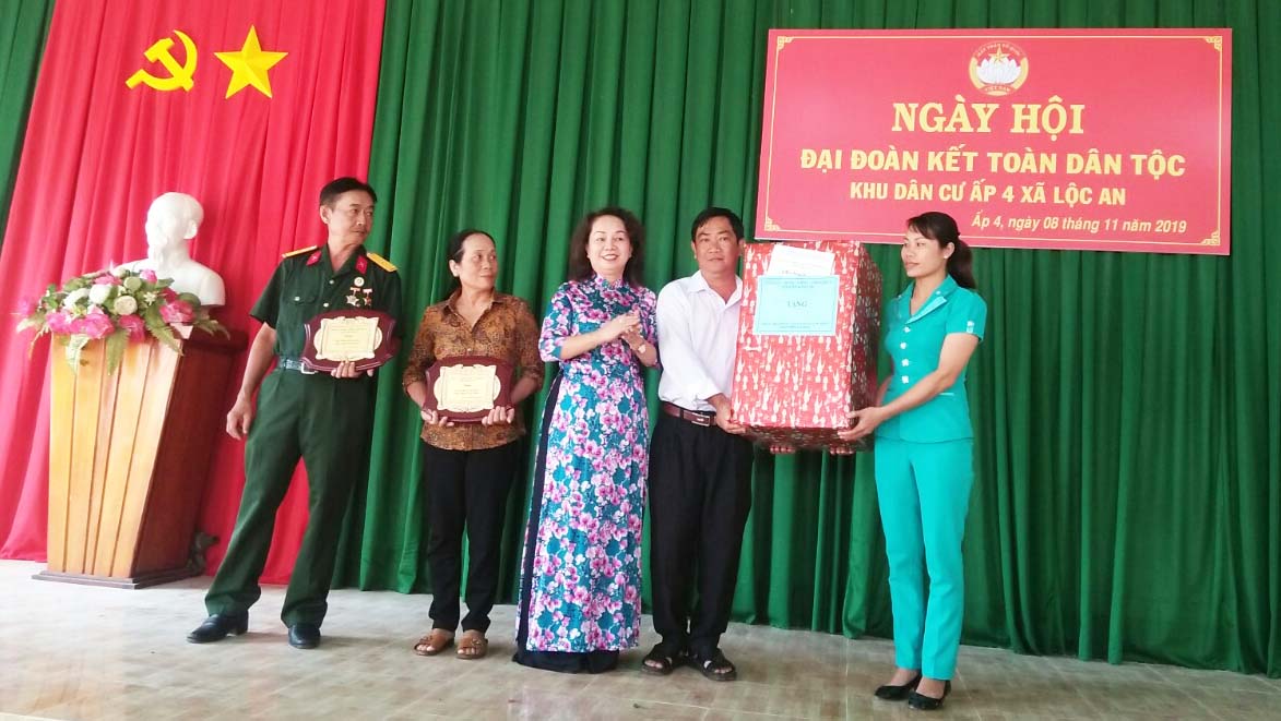 ngay hoi dai doan ket bl