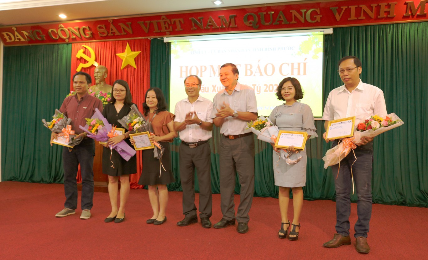 trao giai bao chi 2019
