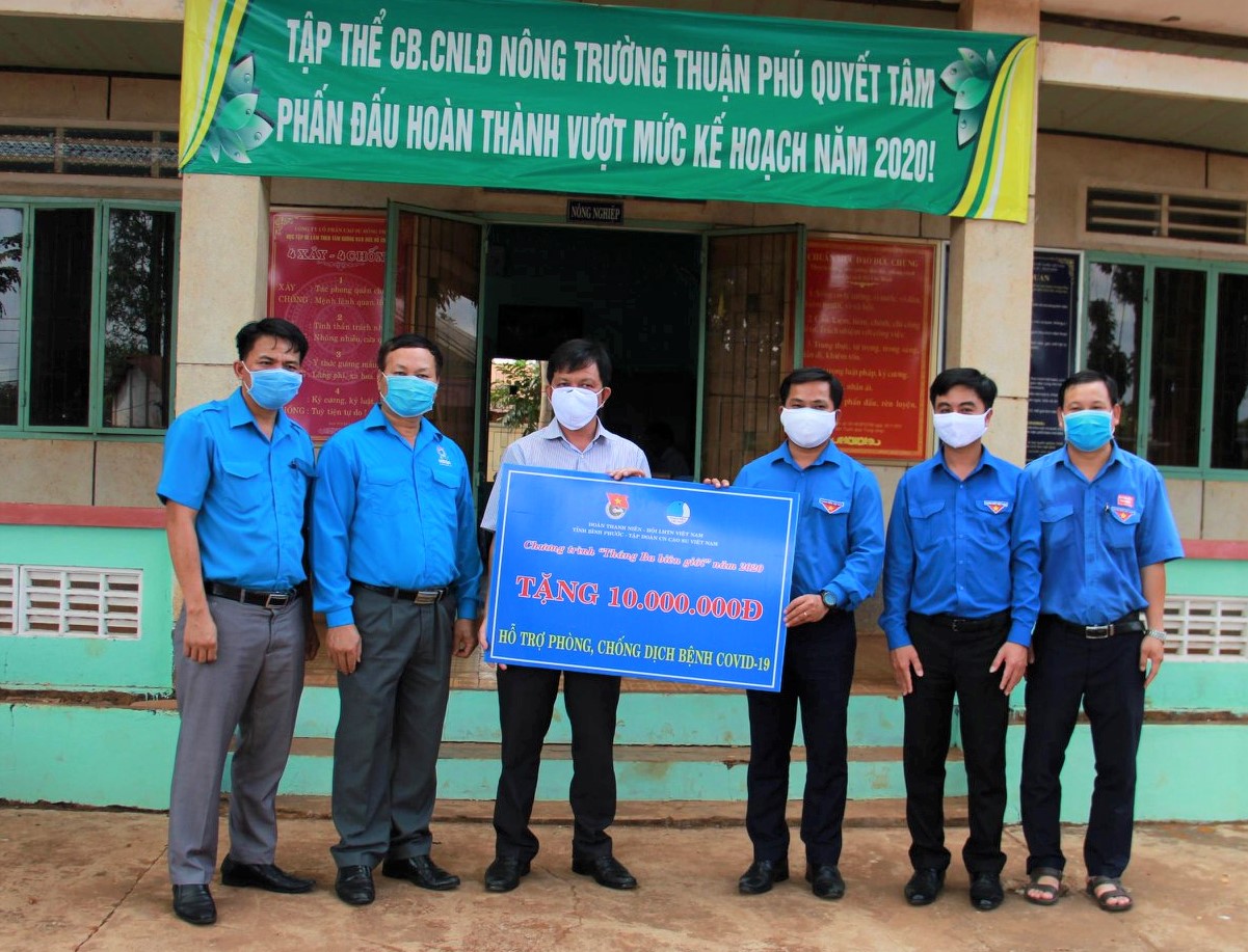 tinh doan trao ung ho2