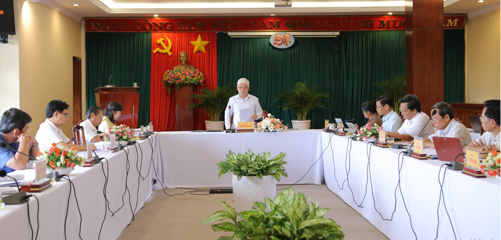dong phu phai but pha tro thanh huyen cong nghiep