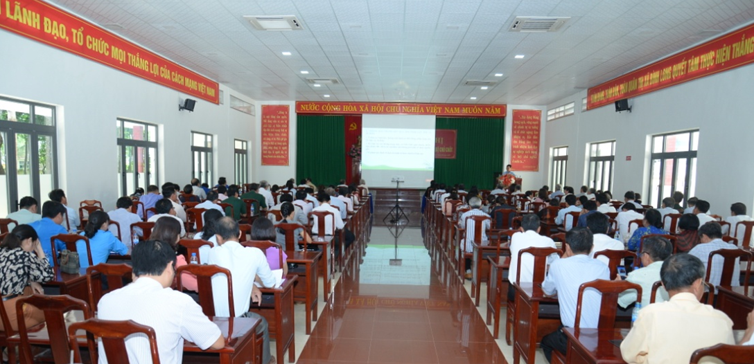 binh long to chuc hoi nghi thong tin thoi su