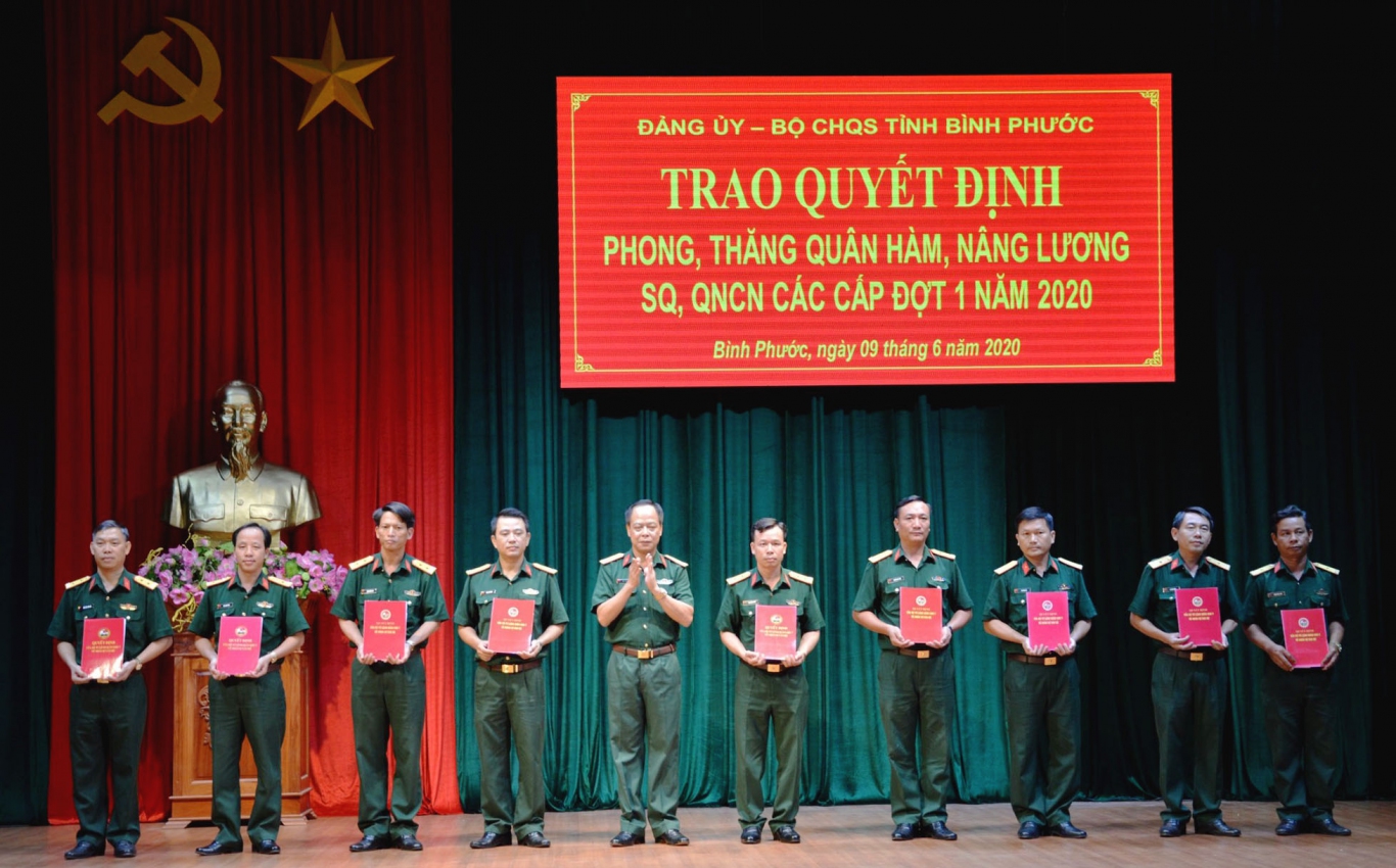 trao quan ham