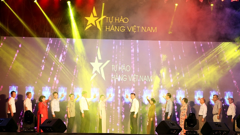 10 nam cuoc van dong nguoi viet nam uu tien dung hang viet nam