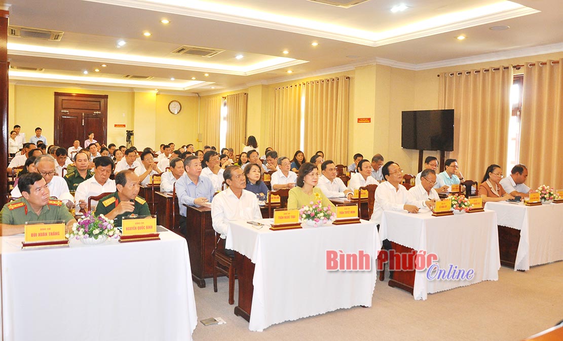 cac dai bieu tham du hoi nghi chu chot