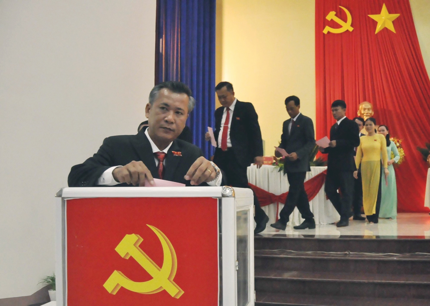 dc phung quoc hiep