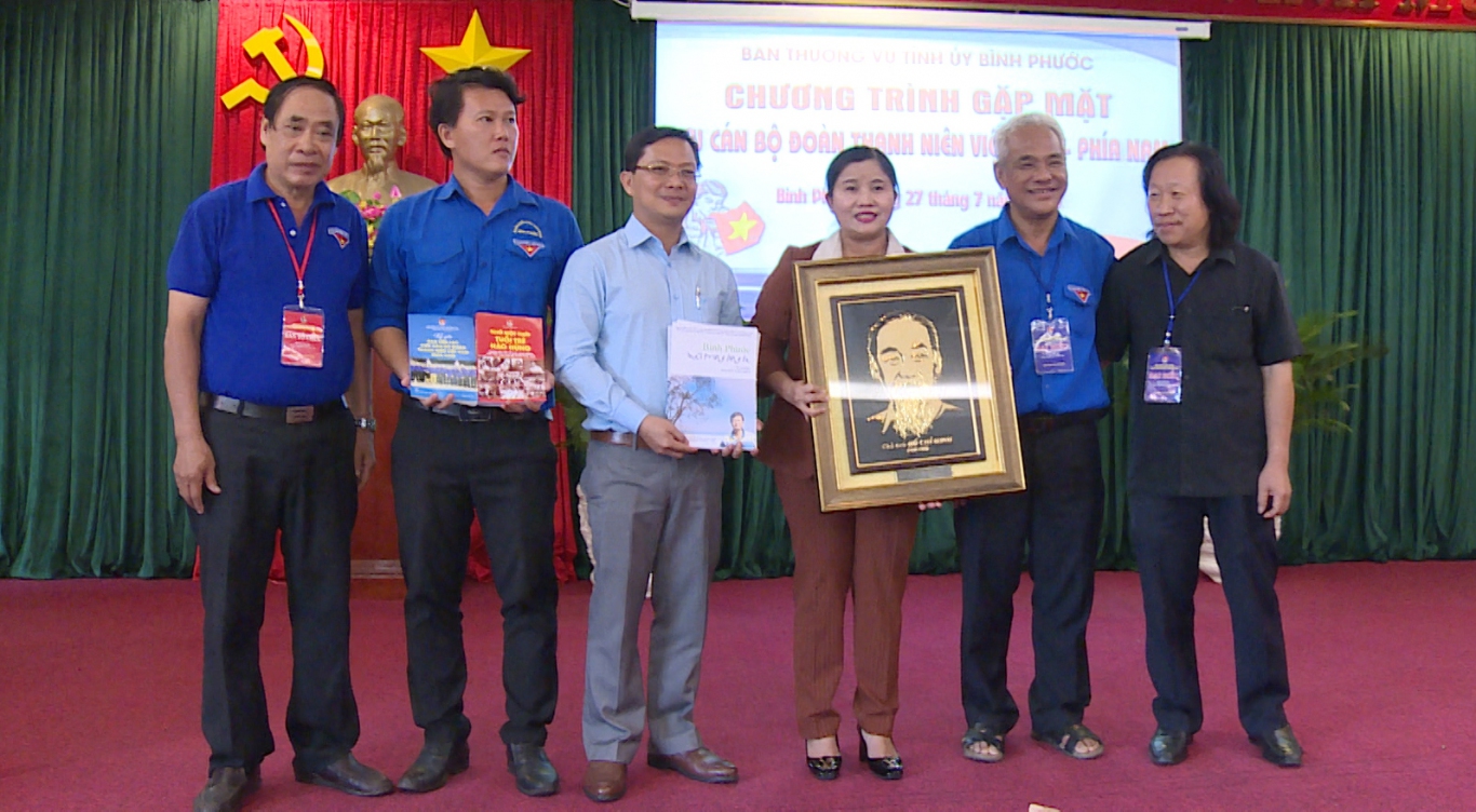 lam viec voi btv tinh uy