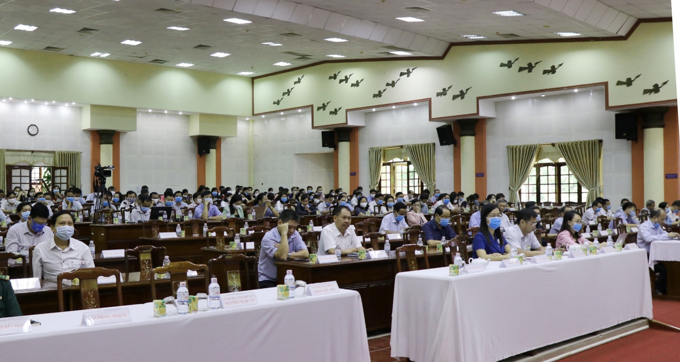 toan canh hoi nghi truc tuyen