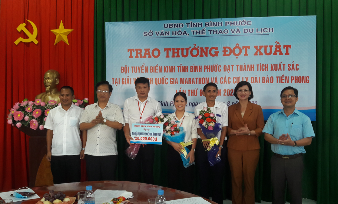 trao thuong cho doi dien kinh tinh