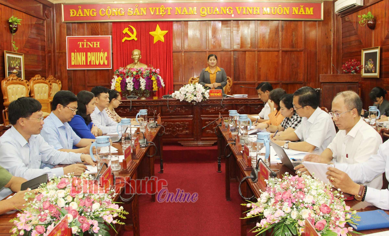 ct tran tue hien phat bieu cuoc hop to chuc dh thi dua yeu nuoc
