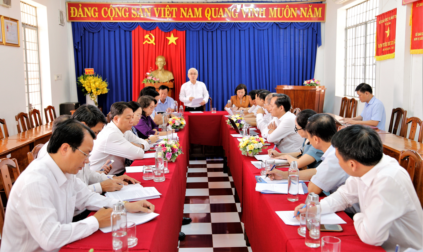 XD truong hoc thong minh