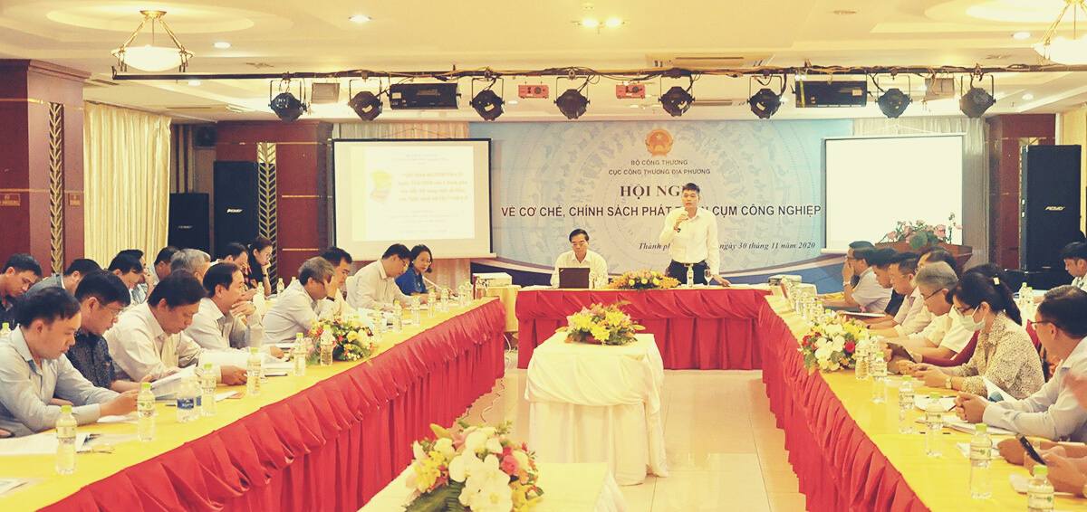 Hoi nghi thao luan ve Cum CN