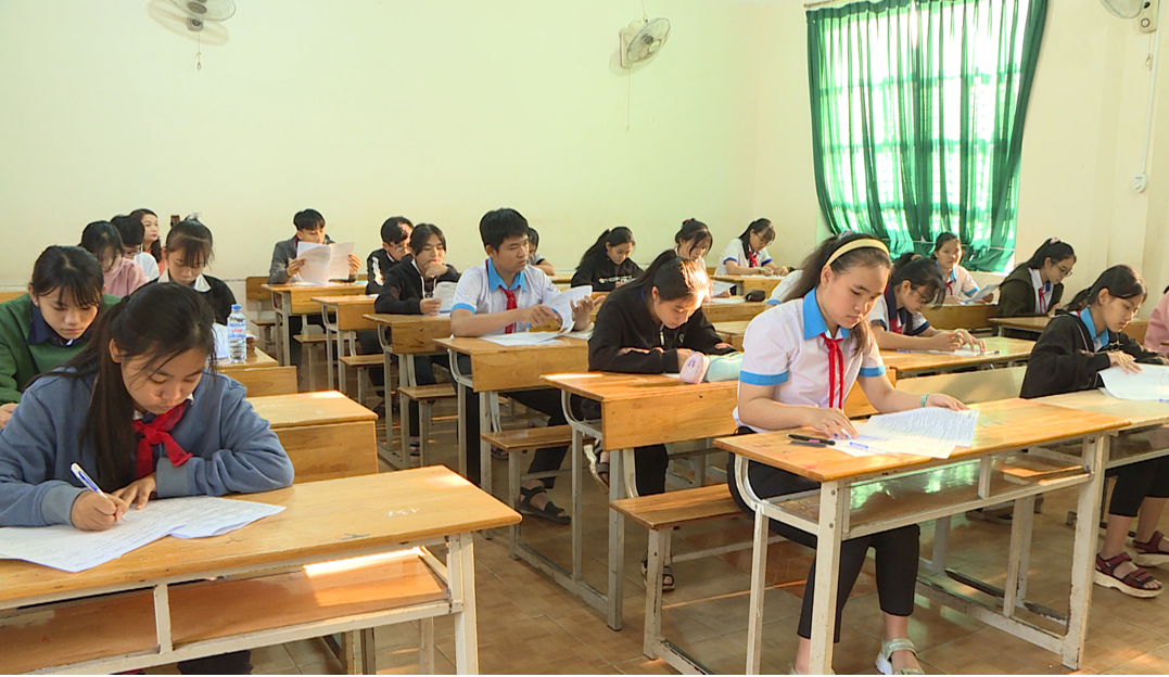 Phú Riềng Hoc sinh gioi lop 9