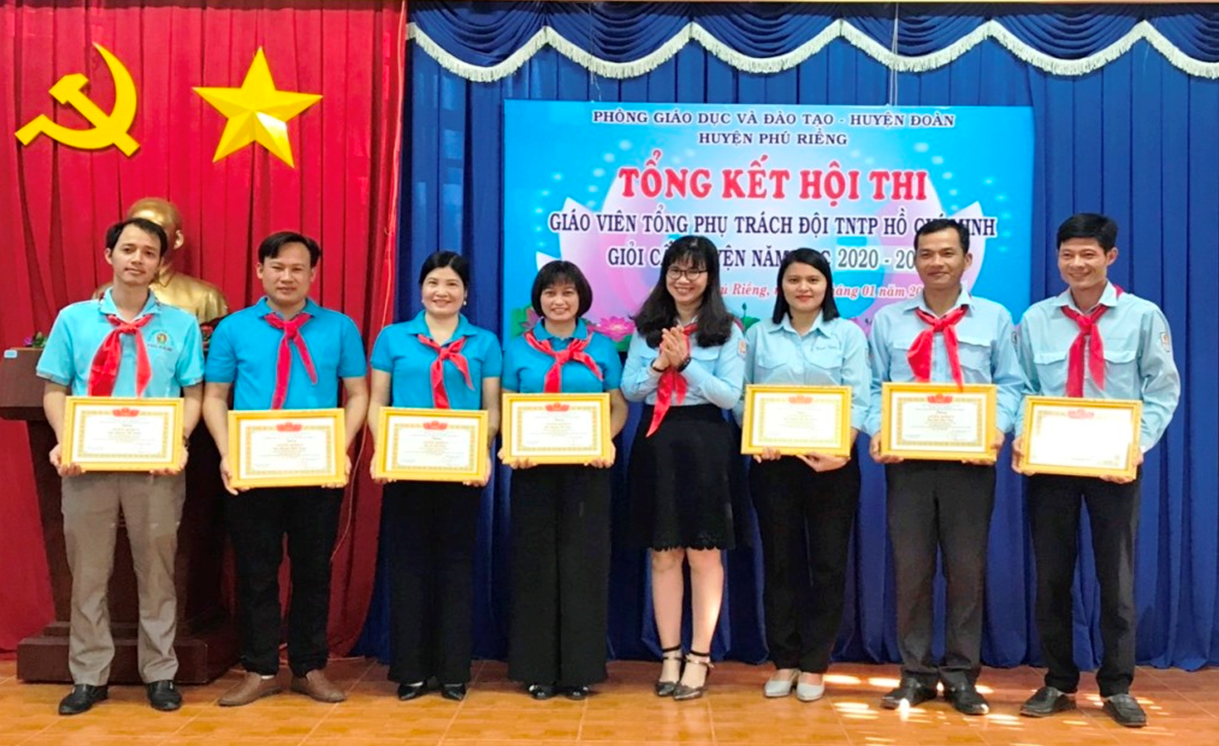 Tong phu trach doi gioi